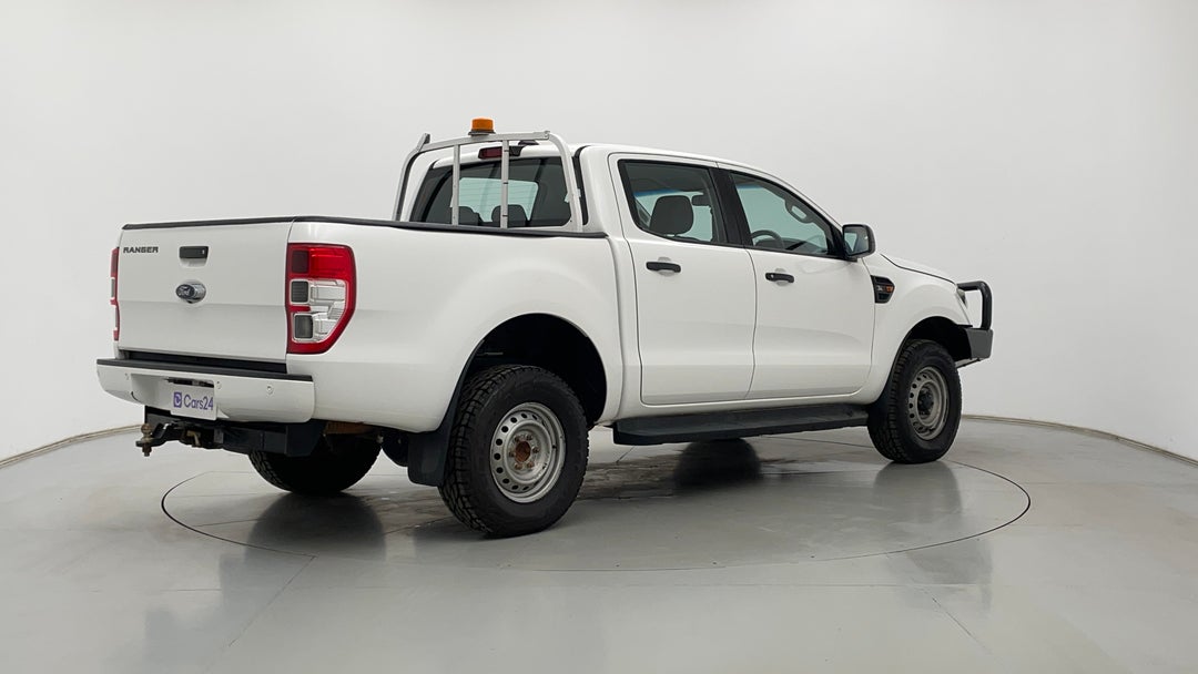 Right Back Diagonal (45- Degree) View