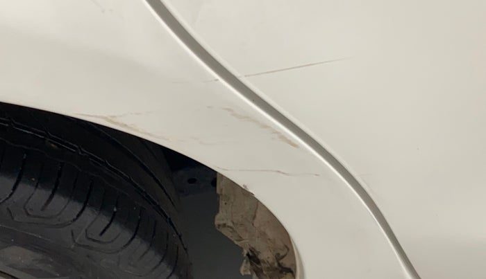 2011 Toyota Etios G, Petrol, Manual, 52,976 km, Right quarter panel - Minor scratches