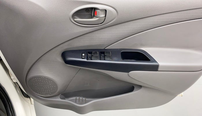 2011 Toyota Etios G, Petrol, Manual, 52,976 km, Driver Side Door Panels Control