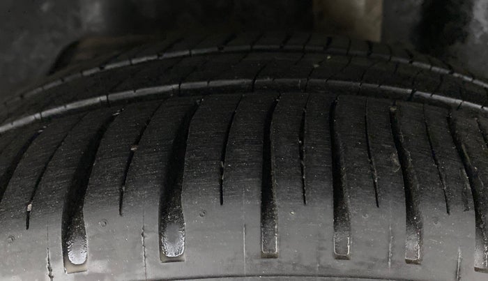 2018 Ford FREESTYLE TITANIUM Plus 1.5 TDCI MT, Diesel, Manual, 56,264 km, Left Rear Tyre Tread