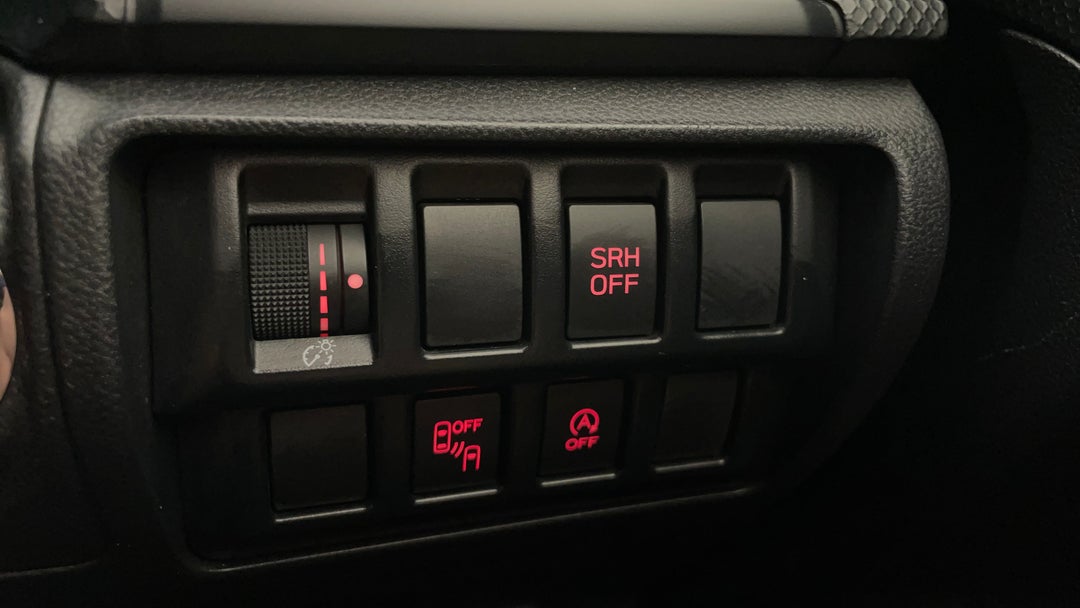 2024 Subaru Forester 2.5i (AWD), Automatic, 43871 km, Utility Switches/Buttons