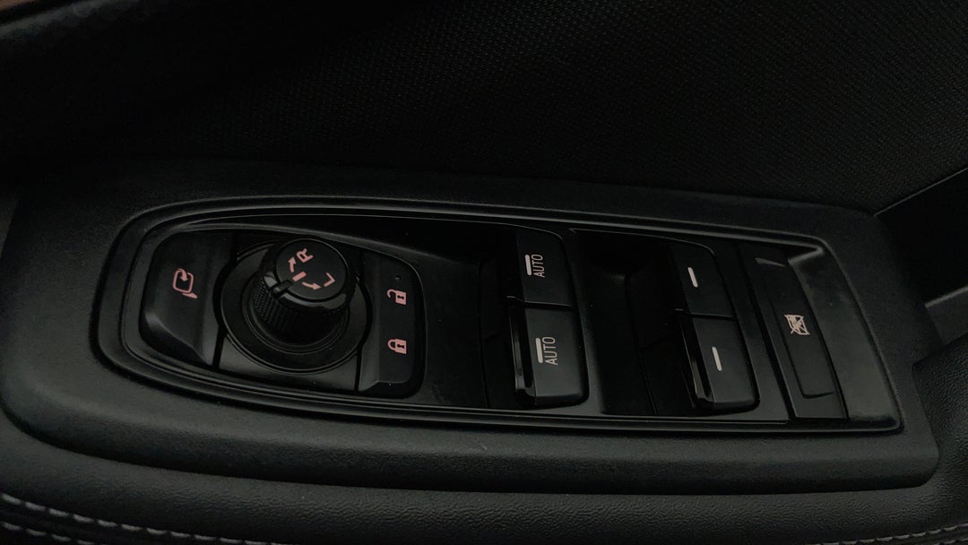 2024 Subaru Forester 2.5i (AWD), Automatic, 43871 km, Drivers Side Door Panel Controls