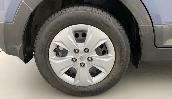 2017 Hyundai Creta E PLUS 1.6 PETROL, Petrol, Manual, 31,385 km, Right Rear Wheel