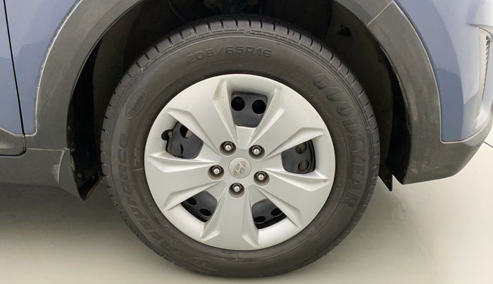 2017 Hyundai Creta E PLUS 1.6 PETROL, Petrol, Manual, 31,385 km, Right Front Wheel