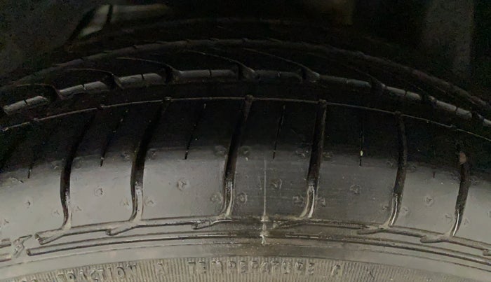 2018 Ford FREESTYLE TITANIUM 1.2 PETROL, Petrol, Manual, 11,404 km, Left Rear Tyre Tread