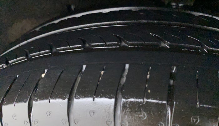 2017 Maruti Baleno DELTA 1.2 K12, Petrol, Manual, 37,848 km, Left Rear Tyre Tread