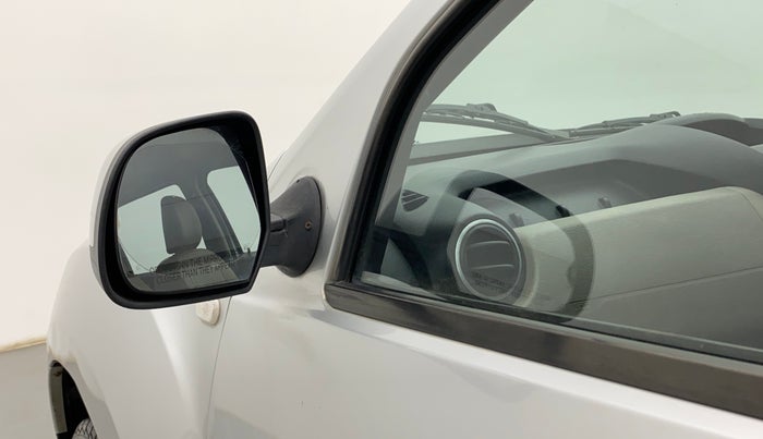 2015 Renault Duster 85 PS RXL PLUS DIESEL, Diesel, Manual, 1,19,843 km, Left rear-view mirror - Mirror motor not working