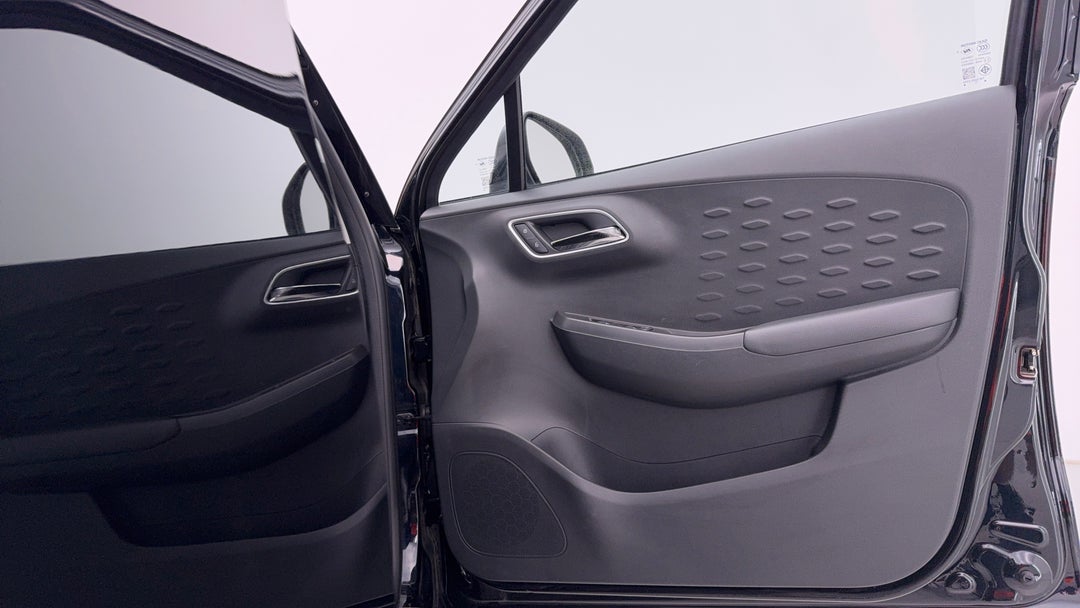 2023 MG Mg3 Auto Excite (with Navigation), Automatic, 11279 km, Speaker View