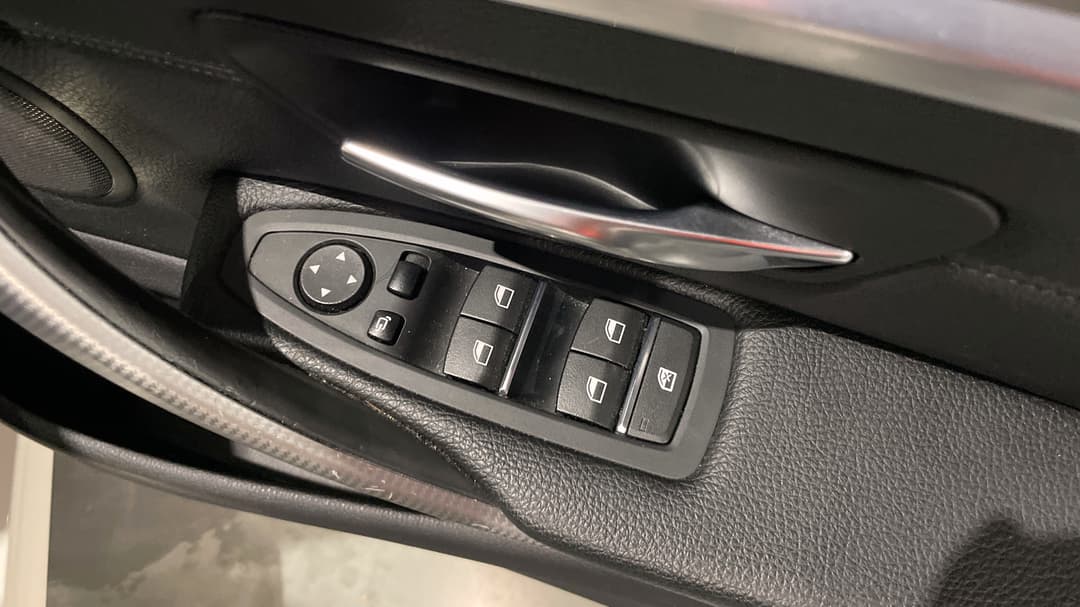 2018 BMW 4 20i M Sport Gran Coupe, Automatic, 51819 km, Drivers Side Door Panel Controls