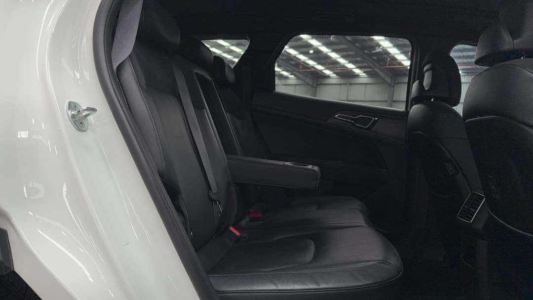 2022 Kia Sportage Gt-line (AWD), Automatic, 91584 km, Right Side Rear Door Cabin View