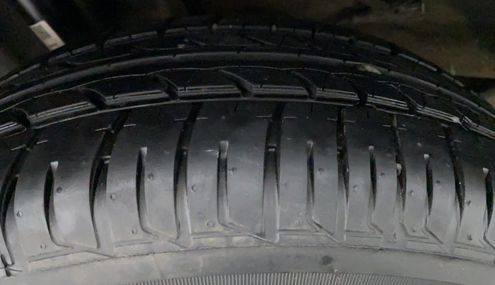 2021 Tata TIGOR XM 1.2 REVOTRON, Petrol, Manual, 2,997 km, Left Front Tyre Tread
