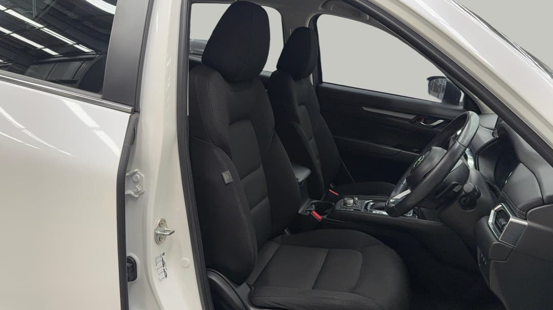 2022 Mazda CX-5 Maxx Sport (FWD), Automatic, 50067 km, Right Side Front Door Cabin View