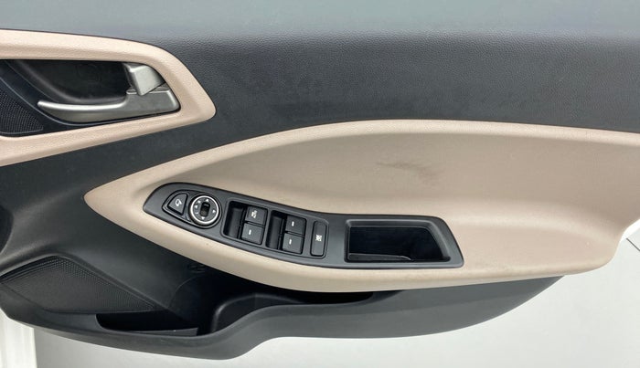 2016 Hyundai Elite i20 ASTA 1.2, Petrol, Manual, 46,863 km, Driver Side Door Panels Control