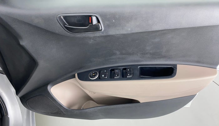 2018 Hyundai Grand i10 MAGNA 1.2 VTVT, Petrol, Manual, 39,314 km, Driver Side Door Panels Control