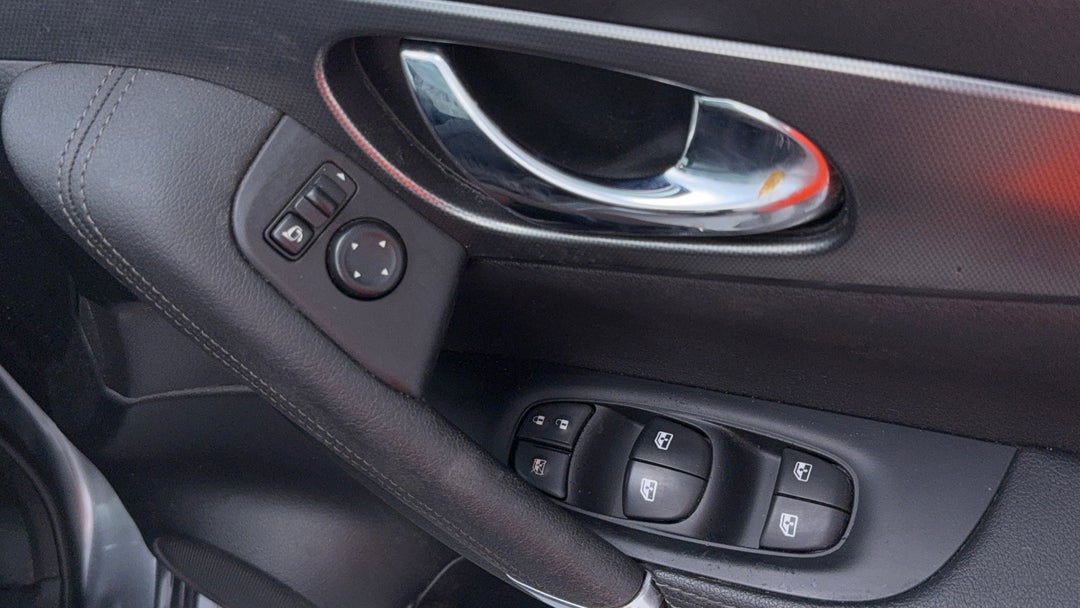 Drivers Side Door Panel Controls