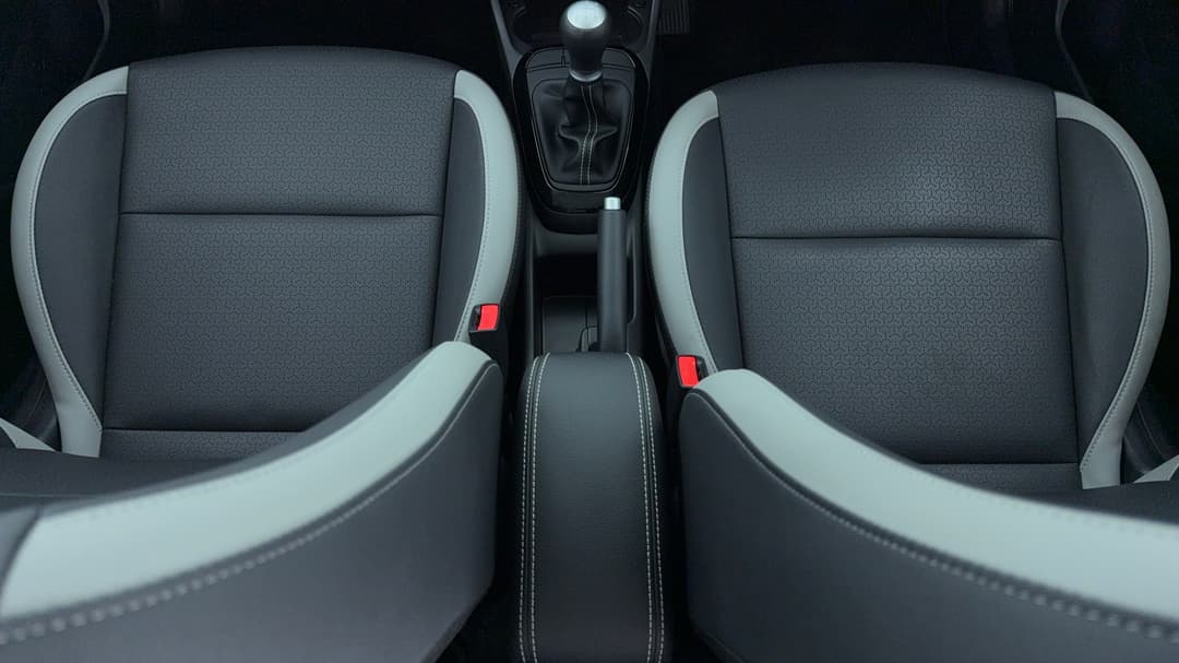 2024 Kia Picanto Gt Line (pe2), Manual, 6582 km, Center Console