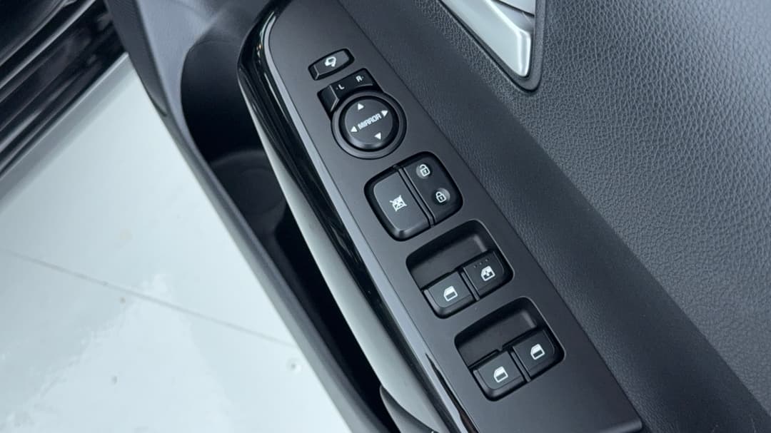 2024 Kia Picanto Gt Line (pe2), Manual, 6582 km, Drivers Side Door Panel Controls