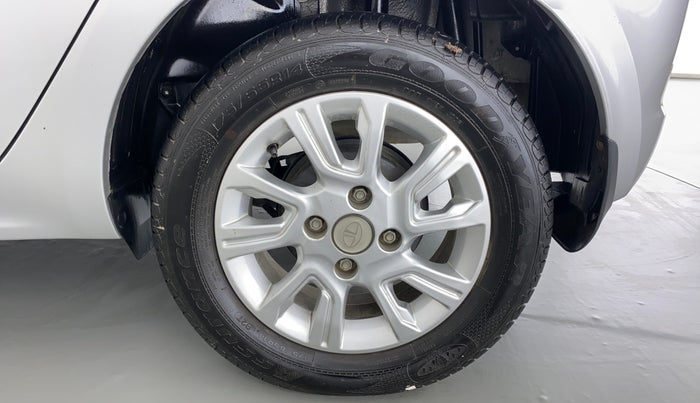 2018 Tata Tiago XZ 1.2 REVOTRON, Petrol, Manual, 12,084 km, Left Rear Wheel