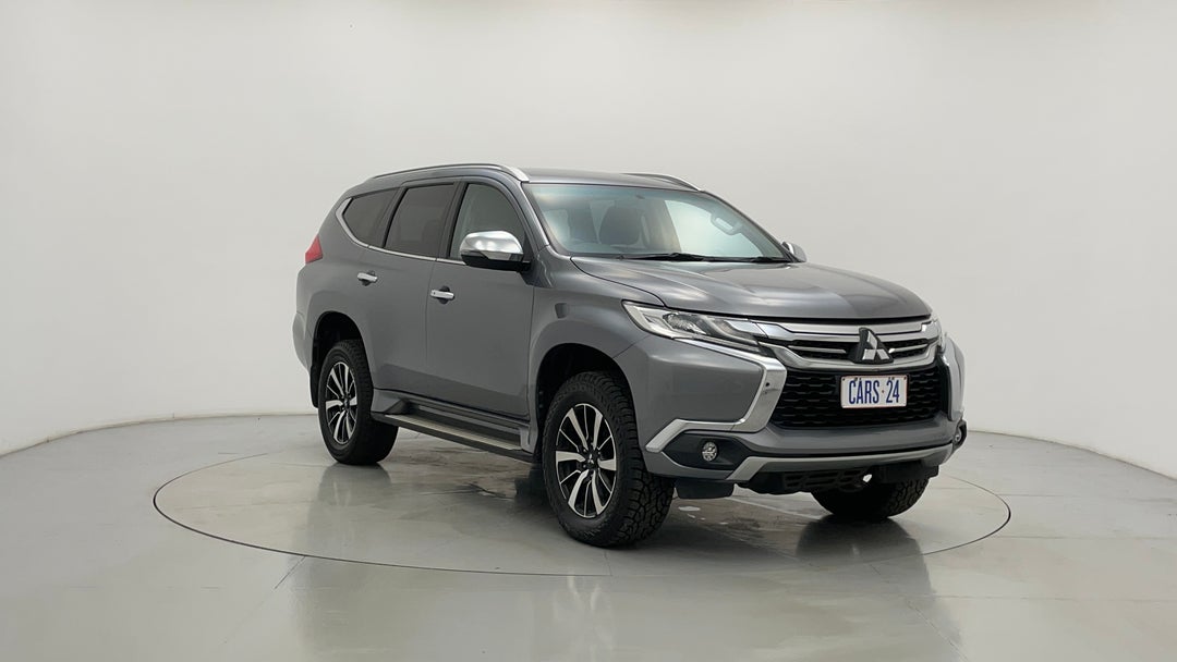 Right Front Diagonal (45- Degree) View