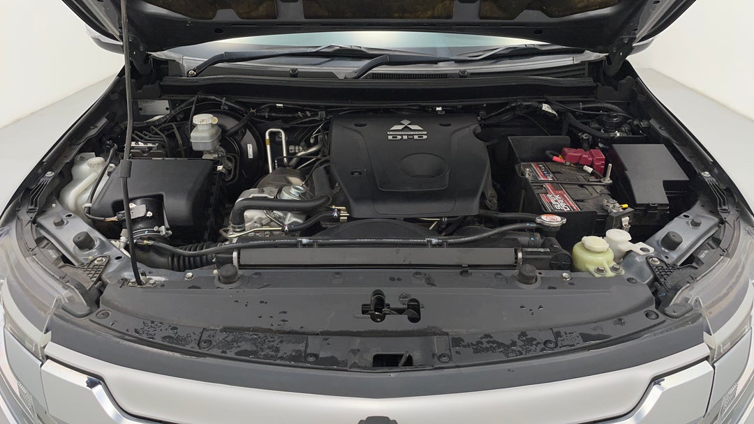 Open Bonnet (Engine)