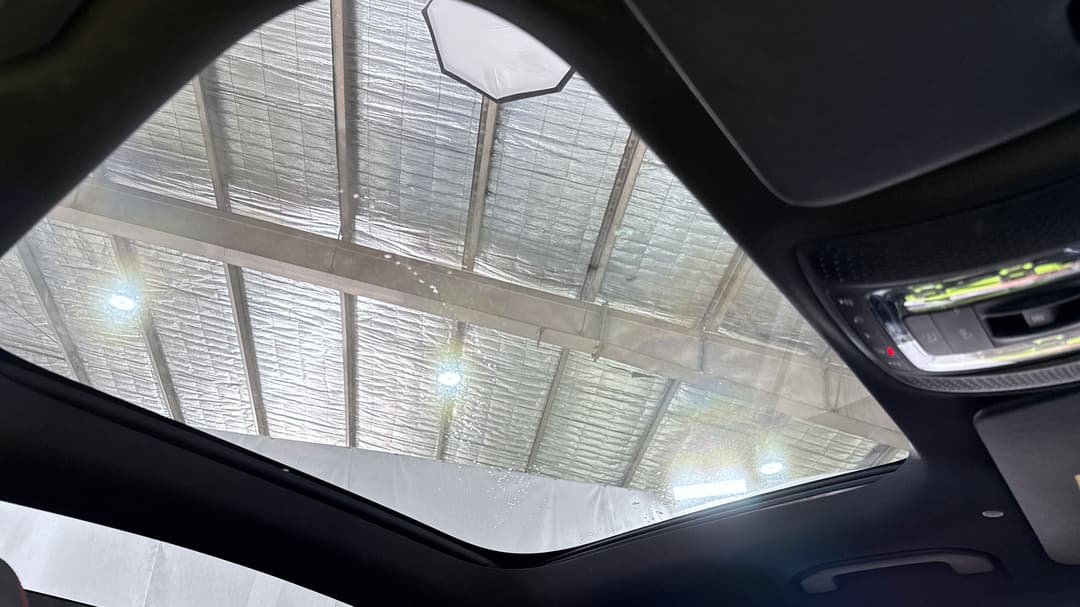 Interior Sunroof/Moonroof
