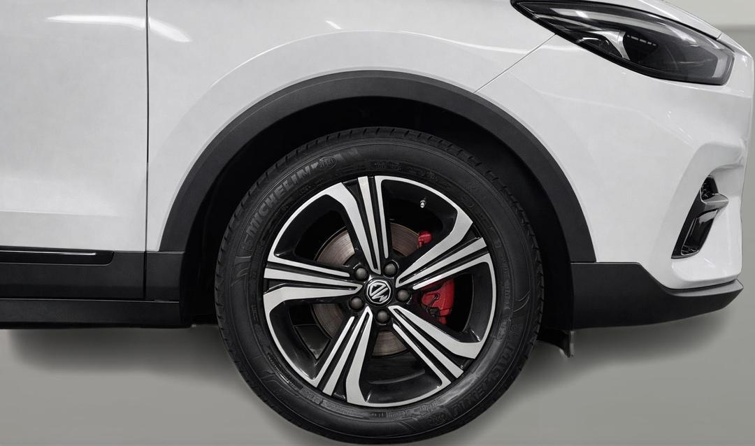 2021 MG Zst Essence, Automatic, 33251 km, Right Front Wheel