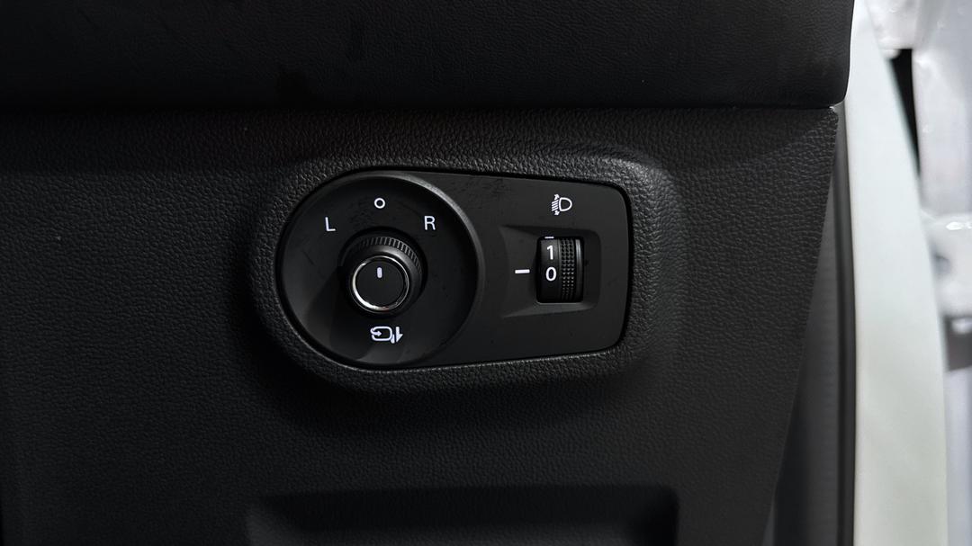 2021 MG Zst Essence, Automatic, 33251 km, Utility Switches/Buttons