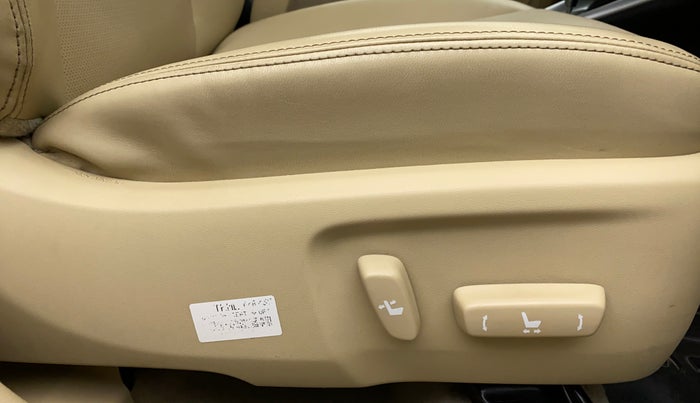 2018 Toyota YARIS VX CVT, Petrol, Automatic, 21,284 km, Driver Side Adjustment Panel