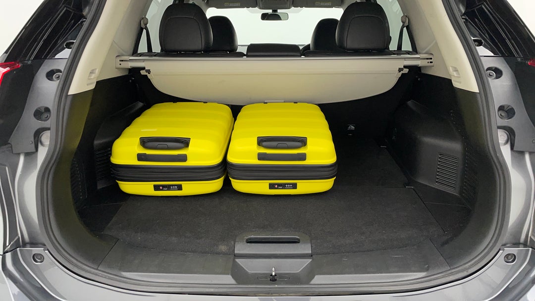 2020 Nissan X-trail St-l (4wd) (5yr), Automatic, 50232 km, Boot Inside View with Luggage