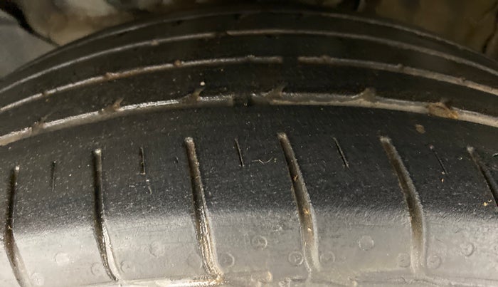 2019 KIA SELTOS HTK PLUS 1.5 DIESEL, Diesel, Manual, 40,300 km, Left Front Tyre Tread