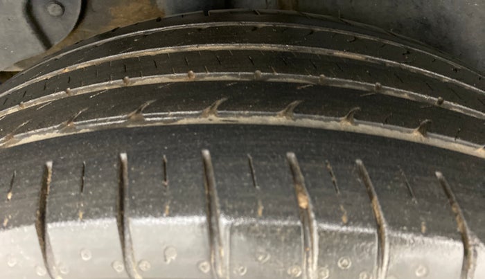 2019 KIA SELTOS HTK PLUS 1.5 DIESEL, Diesel, Manual, 40,300 km, Right Rear Tyre Tread