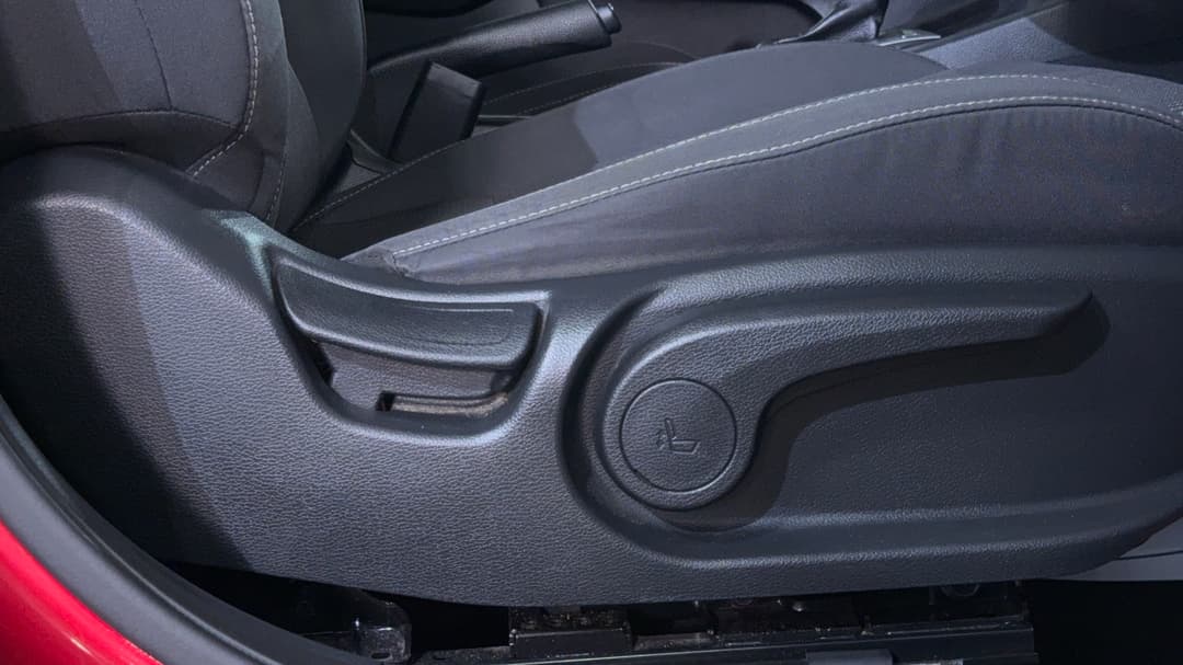 2019 Kia Cerato S, Automatic, 134434 km, Drivers Side Adjustment Panel
