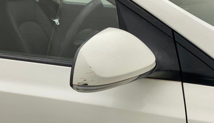 2018 Hyundai Grand i10 ASTA 1.2 KAPPA VTVT, CNG, Manual, 86,808 km, Right rear-view mirror - Minor scratches