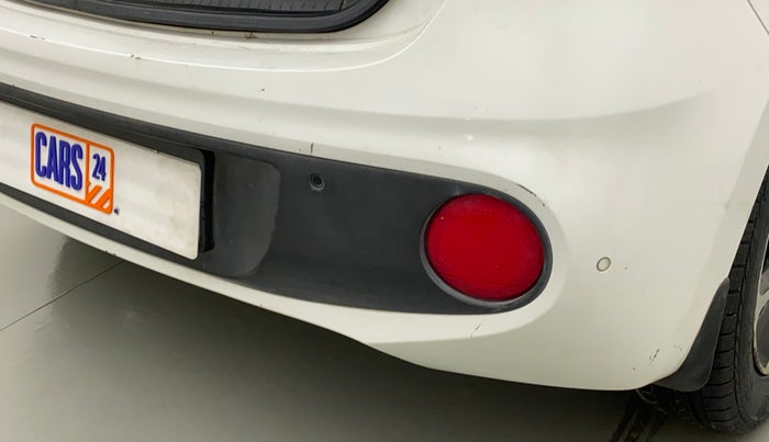 2018 Hyundai Grand i10 ASTA 1.2 KAPPA VTVT, CNG, Manual, 86,808 km, Rear bumper - Paint is slightly damaged