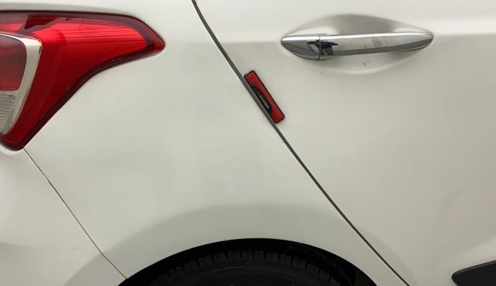 2018 Hyundai Grand i10 ASTA 1.2 KAPPA VTVT, CNG, Manual, 86,808 km, Right quarter panel - Paint has minor damage