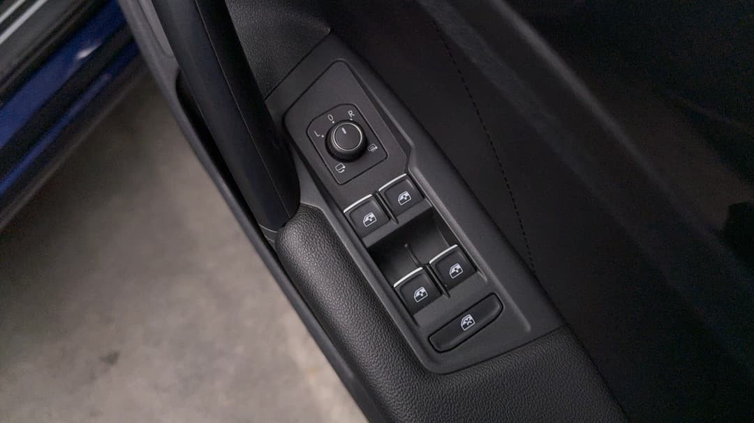 2018 Volkswagen Tiguan 162 Tsi Highline, Automatic, 91403 km, Drivers Side Door Panel Controls