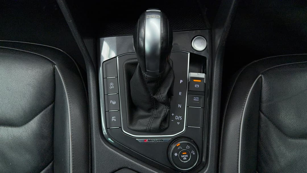 2018 Volkswagen Tiguan 162 Tsi Highline, Automatic, 91403 km, Gear Lever 
