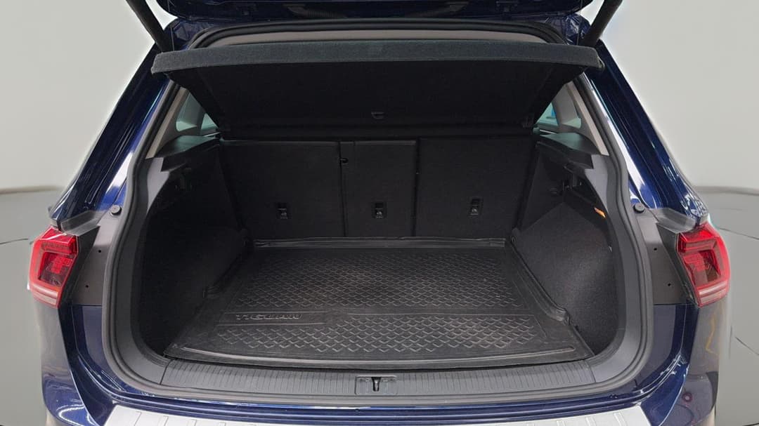2018 Volkswagen Tiguan 162 Tsi Highline, Automatic, 91403 km, Boot Inside View
