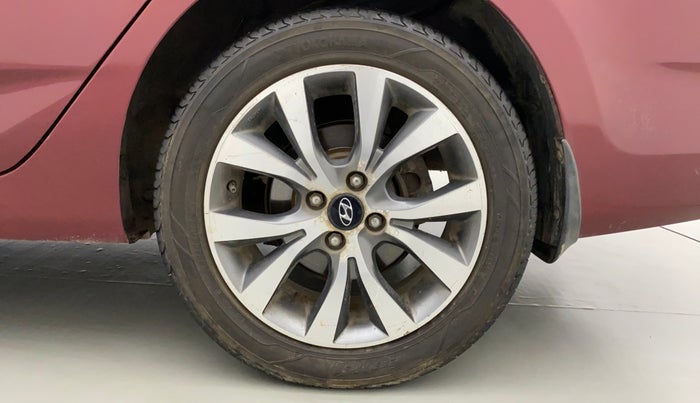 2014 Hyundai Verna FLUIDIC 1.6 VTVT SX AT, Petrol, Automatic, 79,210 km, Left Rear Wheel