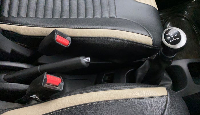 2017 Maruti Wagon R 1.0 VXI, Petrol, Manual, 21,753 km, Gear Lever
