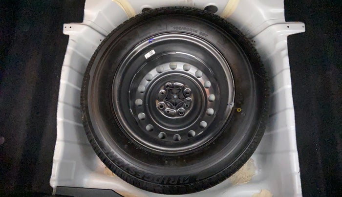 2020 Tata ALTROZ XZ 1.2, Petrol, Manual, 13,557 km, Spare Tyre