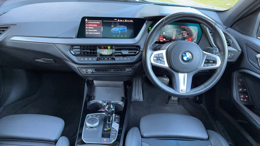 2020 BMW 1 18i M Sport, Automatic, 30322 km, Center Console