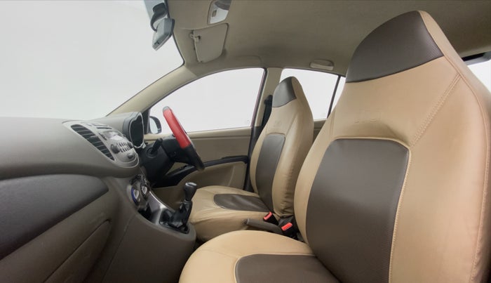 2015 Hyundai i10 SPORTZ 1.1 IRDE2, Petrol, Manual, 47,564 km, Right Side Front Door Cabin View