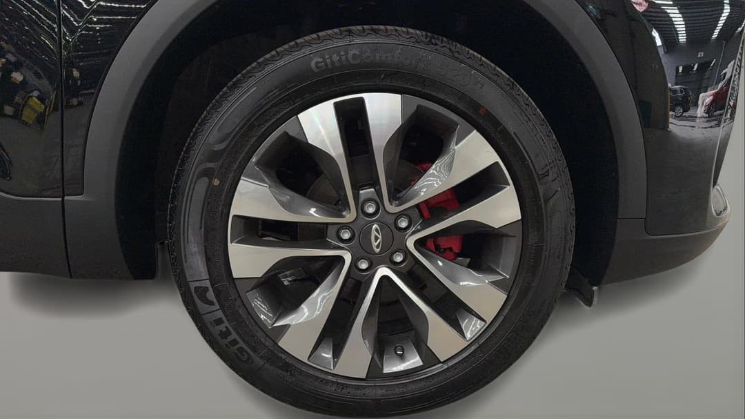 2025 Chery Tiggo 4 Ultimate, Automatic, 77 km, Right Front Wheel