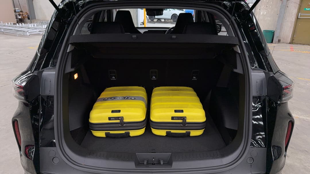 2025 Chery Tiggo 4 Ultimate, Automatic, 77 km, Boot Inside View with Luggage
