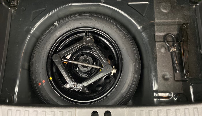 2018 Ford FREESTYLE TITANIUM 1.2 TI-VCT MT, Petrol, Manual, 32,226 km, Spare Tyre