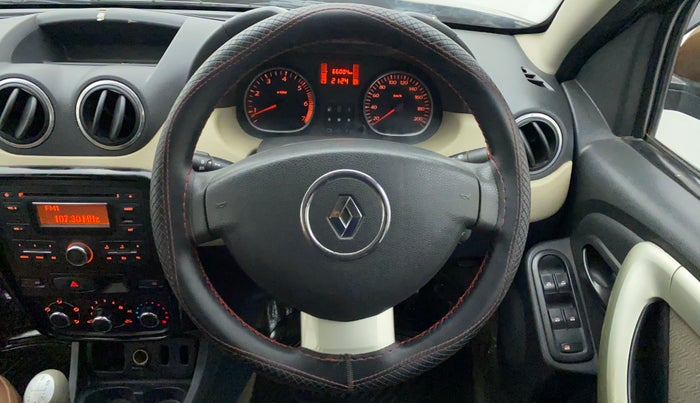 2013 Renault Duster 85 PS RXL, Diesel, Manual, 66,084 km, Steering Wheel Close Up