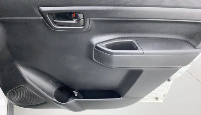 2020 Maruti S PRESSO VXI PLUS, Petrol, Manual, 25,899 km, Driver Side Door Panels Control