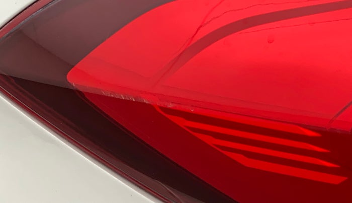 2016 Honda BR-V 1.5L I-VTEC S, Petrol, Manual, 96,456 km, Left tail light - Minor scratches