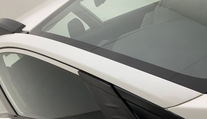 2016 Honda BR-V 1.5L I-VTEC S, Petrol, Manual, 96,456 km, Right A pillar - Paint is slightly faded
